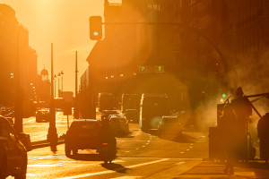 Cómo afectan las olas de calor al consumo eléctrico de las ciudades